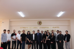 ՀՀ ԳԱԱ գիտակրթական միջազգային կենտրոնը ճանապարհեց իրավագետ և դեղագետ շրջանավարտներին