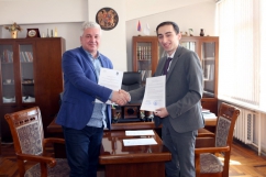 Համագործակցության ամրապնդում Բուլղարիայի Վելիկո Տիռնովոյի համալսարանի հետ