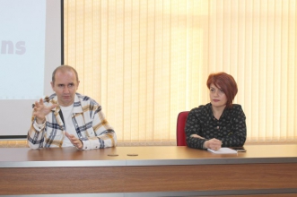 Встреча студентов МНОЦ с предпринимателем Б. Мелконяном 